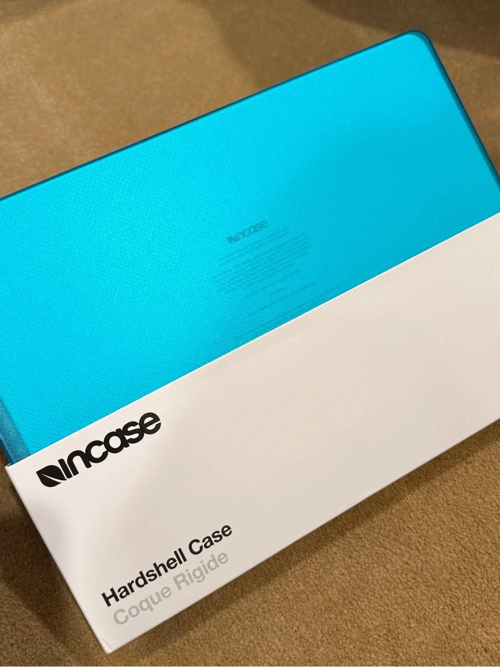 Incase Hardshell MacBook Pro Laptop Case in Bright Teal